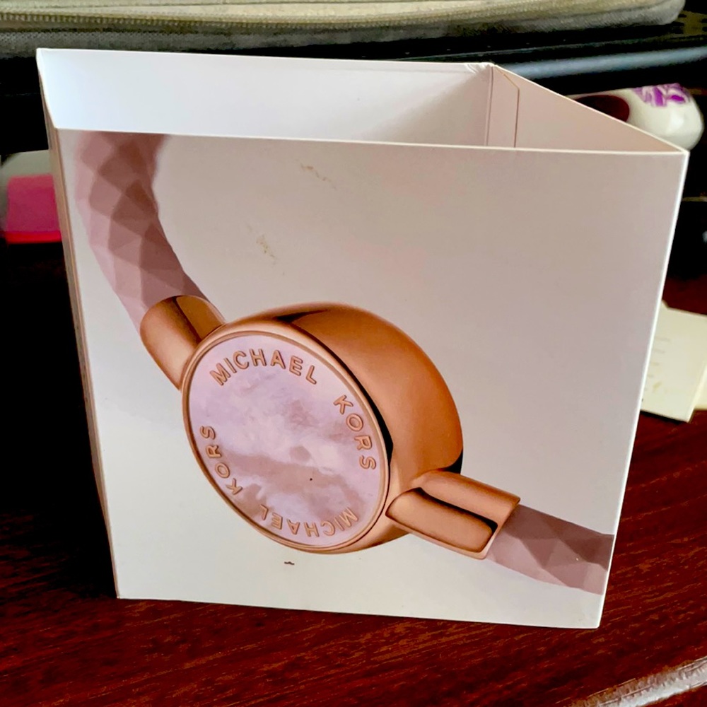 Michael Kors Access Crosby Activity Tracker